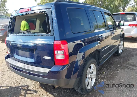 2015 Jeep Patriot Latitude z USA, uszkodzony, nr VIN 1C4NJRFB7FD354194